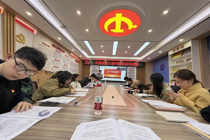 67713f28357509e4a1413612a0dc6baf